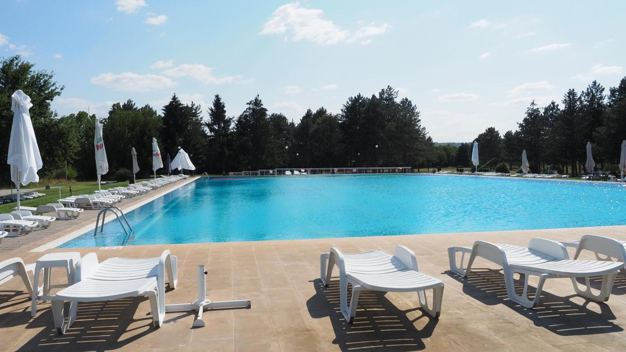Paradise Park Polski Trŭmbesh 외부 사진
